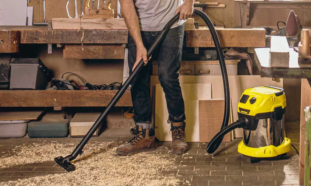 Aspirateur de chantier : sans sac, pour gravats